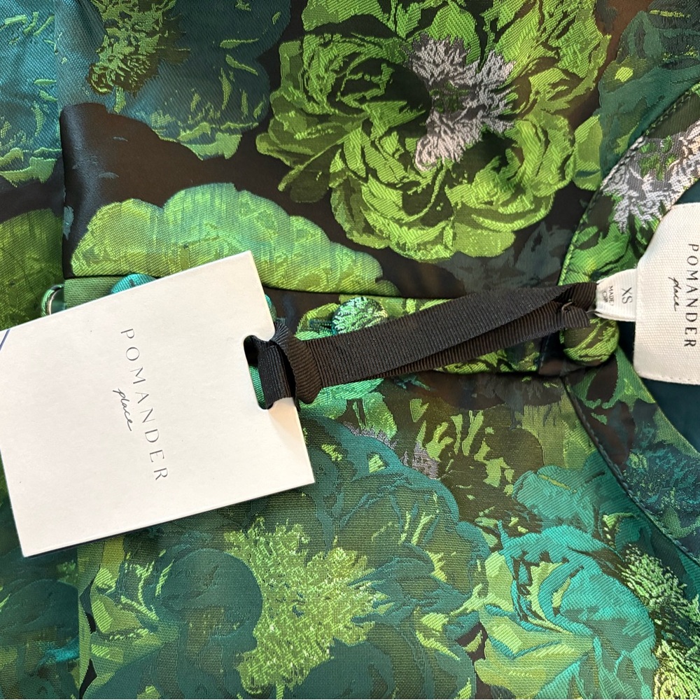 Green Jacquard Samantha Dress by Pomander Place - Picture 4 of 5